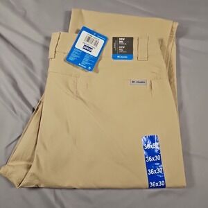 Columbia Men's Straight Leg Active Fit Pant Ancient Fossil (Tan) Size 36x30 NWT